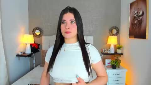 Snapshot of valeryfoxt chatting on July 7, 2026, 2:14 am valery online show from July 7, 2026, 2:14 am