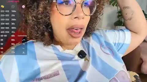Snapshot of valeryharriz chatting on July 12, 2026, 4:36 am valeryharriz online show from July 12, 2026, 4:36 am