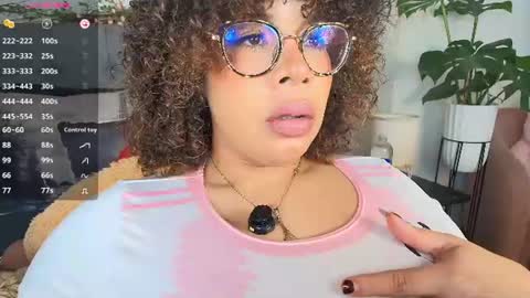 Snapshot of valeryharriz chatting on July 21, 2026, 5:32 am valeryharriz online show from July 21, 2026, 5:32 am