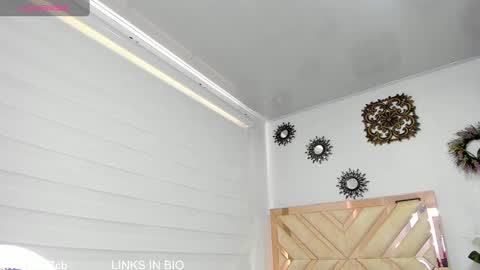 VALERIA online show from January 8, 2025, 4:00 pm