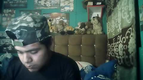 Snapshot of valesh20 chatting on November 22, 2025, 2:43 am Valesh19 online show from November 22, 2025, 2:43 am