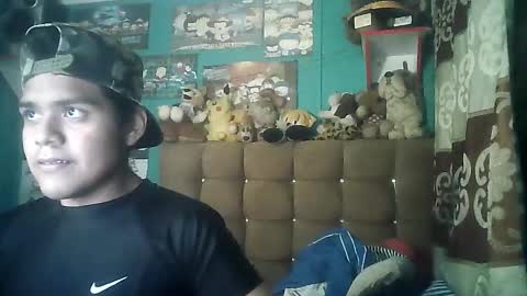 Snapshot of valesh20 chatting on December 2, 2025, 12:27 am Valesh19 online show from December 2, 2025, 12:27 am