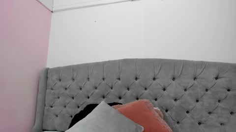 Valesskahall online show from December 15, 2025, 11:47 am