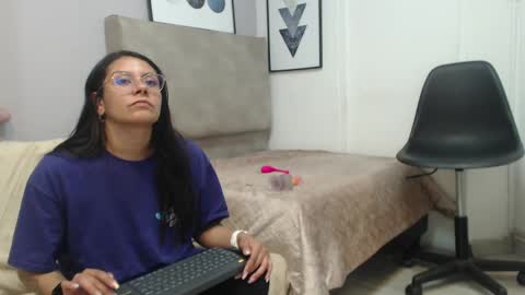 valevicious online show from February 25, 2025, 7:47 pm