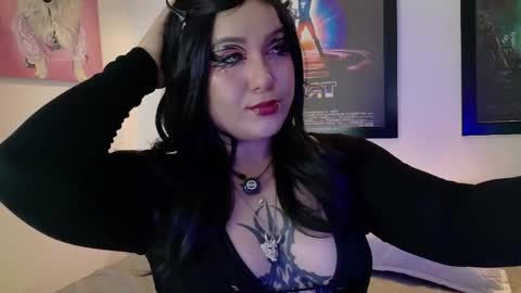 Valkiria moore  online show from May 19, 2026, 11:22 pm