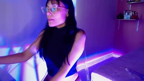 valkiry_ online show from November 26, 2025, 10:00 pm