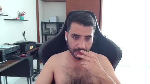 Snapshot of vallartamexi chatting on March 16, 2026, 9:08 pm Roberto Carlos online show from March 16, 2026, 9:08 pm