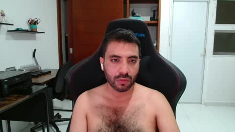 Snapshot of vallartamexi chatting on April 5, 2026, 4:09 am Roberto Carlos online show from April 5, 2026, 4:09 am
