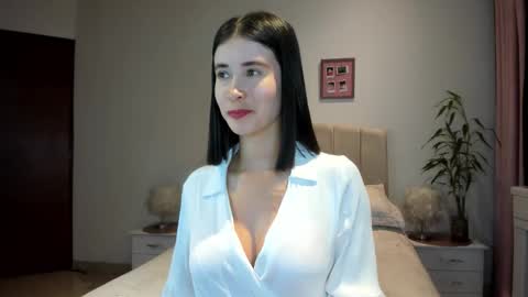 Macarena online show from April 14, 2026, 3:01 am