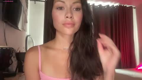 Snapshot of valorant_girl chatting on July 12, 2026, 8:16 am Little Devil online show from July 12, 2026, 8:16 am