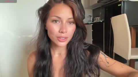 Snapshot of valorant_girl chatting on July 24, 2026, 10:02 am Little Devil online show from July 24, 2026, 10:02 am