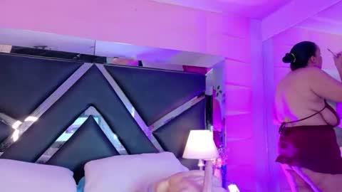Snapshot of valrery_roussex chatting on July 1, 2026, 7:13 pm Valery online show from July 1, 2026, 7:13 pm