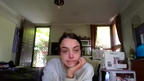 Snapshot of valvettgreen chatting on October 28, 2025, 12:14 am ValvettGreen online show from October 28, 2025, 12:14 am