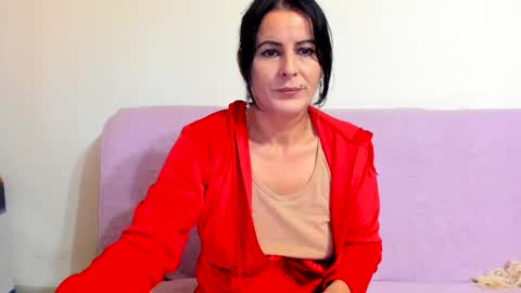 valentina online show from December 10, 2024, 9:33 am