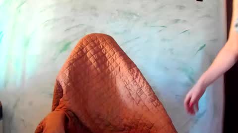 valentina online show from December 18, 2024, 8:20 am