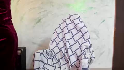 valentina online show from December 20, 2024, 11:00 am