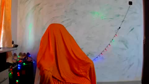 valentina online show from January 27, 2025, 10:49 am