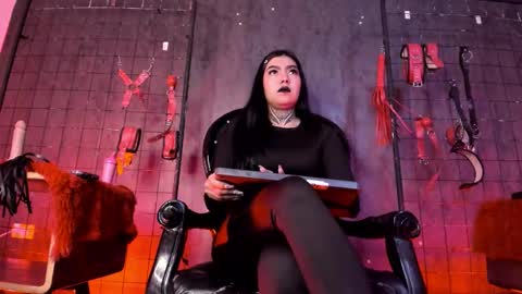 Snapshot of vampdollx chatting on September 16, 2025, 12:06 pm Vamp online show from September 16, 2025, 12:06 pm