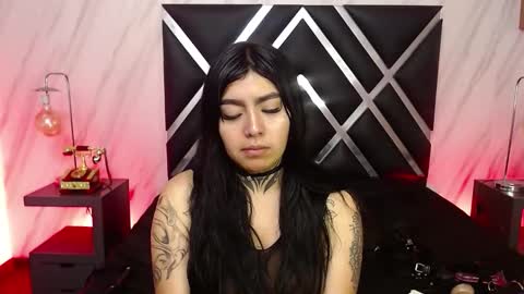 Snapshot of vampdollx chatting on October 15, 2025, 12:27 pm Vamp online show from October 15, 2025, 12:27 pm