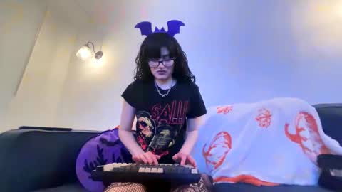 vampgatita online show from February 27, 2026, 2:44 am