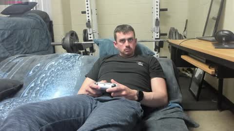 Vandal2021 online show from January 31, 2025, 11:35 pm