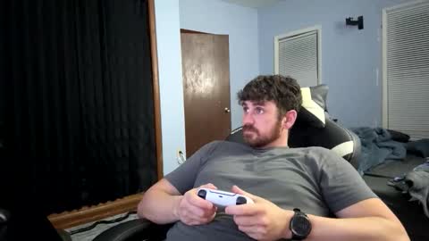 Vandal2021 online show from November 6, 2025, 2:01 am