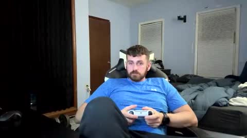 Vandal2021 online show from November 12, 2025, 5:30 am