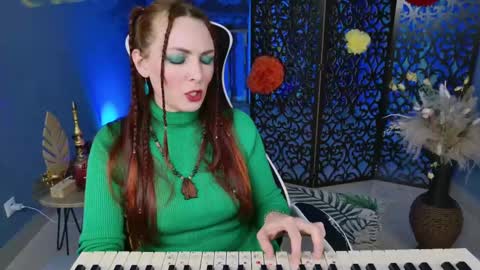 Vanda online show from February 26, 2025, 11:20 am