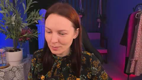 Vanda online show from November 22, 2025, 9:41 am