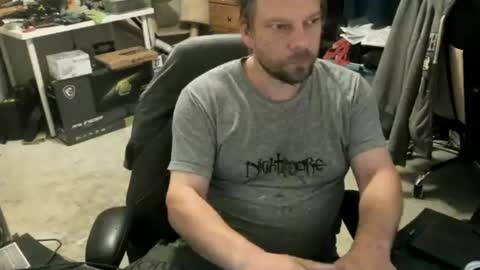 Snapshot of vandonh chatting on June 18, 2026, 3:29 am vandonh online show from June 18, 2026, 3:29 am