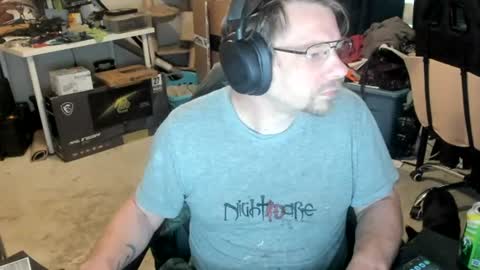 Snapshot of vandonh chatting on June 22, 2026, 6:27 pm vandonh online show from June 22, 2026, 6:27 pm