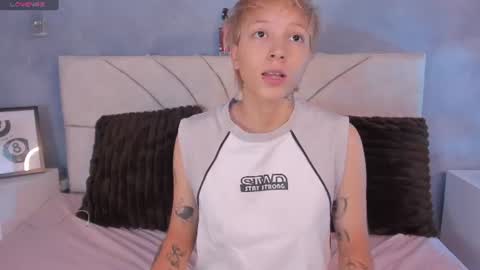 vane_grey online show from July 11, 2026, 6:54 pm