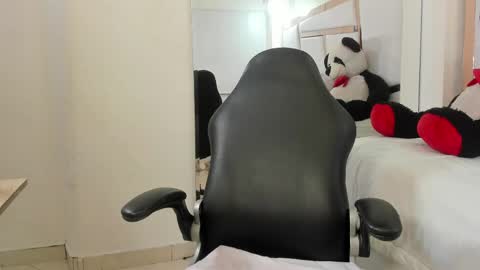 Snapshot of vanel_lope chatting on May 15, 2026, 11:23 pm Vanel Lope online show from May 15, 2026, 11:23 pm