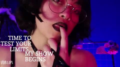 Snapshot of vanelope11 chatting on October 21, 2025, 7:03 pm Vanelope online show from October 21, 2025, 7:03 pm