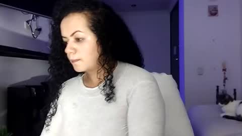 vanessa and samantha online show from February 5, 2026, 9:03 am