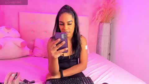 vaness_dior online show from January 14, 2025, 2:53 pm