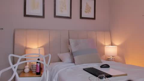vanessa__cb online show from July 2, 2026, 11:49 am