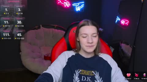 Vanessa online show from April 3, 2026, 4:16 pm