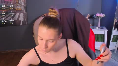 Vanessa online show from April 17, 2026, 3:26 pm