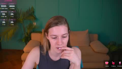 Snapshot of vanessa__lui chatting on June 8, 2026, 3:01 pm Vanessa online show from June 8, 2026, 3:01 pm