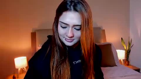 Snapshot of vanessa_foxyy chatting on June 19, 2026, 7:50 pm vanessa_foxyy online show from June 19, 2026, 7:50 pm