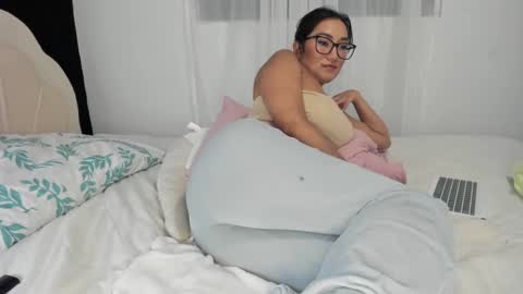 Vanessa online show from October 1, 2025, 11:11 pm