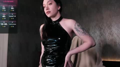 Snapshot of vanessa_ives chatting on December 14, 2024, 6:13 am Vanessa online show from December 14, 2024, 6:13 am