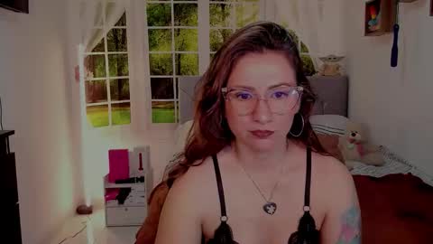Snapshot of vanessa_udream chatting on June 6, 2026, 7:29 pm Vanessa online show from June 6, 2026, 7:29 pm