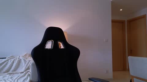 vanessa online show from December 29, 2024, 4:48 am