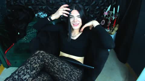 Vanessa Queen online show from December 10, 2024, 3:41 am