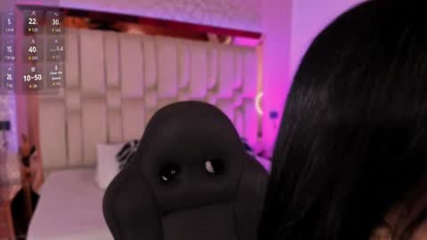 vanessaduval online show from September 16, 2025, 4:13 am