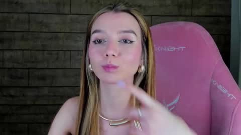 VanessaVienne online show from January 16, 2026, 4:11 pm