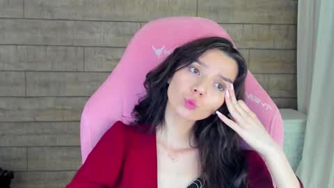 VanessaVienne online show from March 17, 2026, 4:17 am