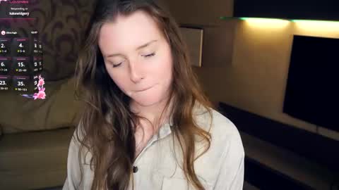 Luna online show from October 29, 2025, 6:53 pm